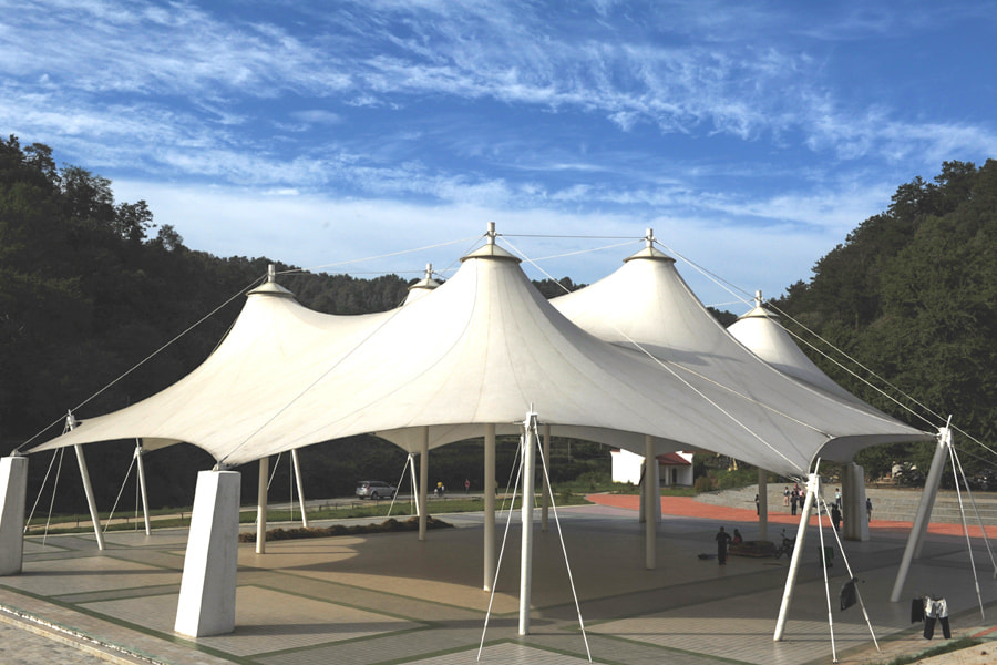 Cobertura de chuva de varanda Toldo retrátil Pergola telhado retrátil Toldo de PVC